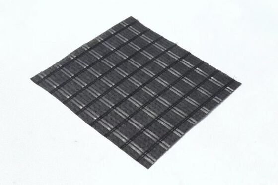 İyi bir fiyat. Geokompozite Cam Elyaf Geogrid Kompozite Hafif Ağırlık PP Dokunulmamış Kumaşlar Asfalt Yol Yolu çevrimiçi