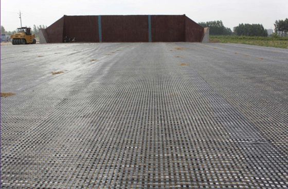 Dobra cena. 100-100 KN /M Fiberglass Geogrid Biaxial Geogrid Ground Grid Fiberglass Geogrid Coated With Bitumen w Internecie