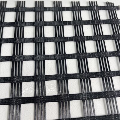 Goede prijs. 400KN Geweven overtrokken PET Polyester Geogrid hoge sterkte voor versterking in het spoor online