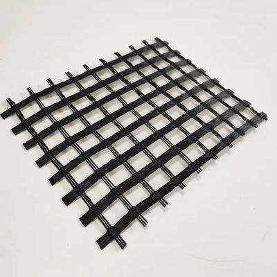 Good price Asphalt Reinforcement 100KN Fiberglass Geogrid Mesh 25.4x25.4mm For Bitumen Road Surfaces online