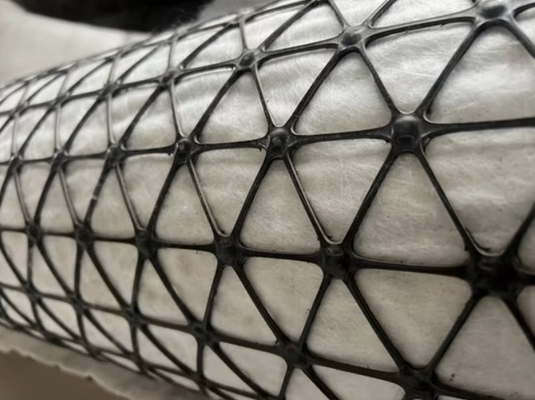 Good price Geocomposite Triax TX BX Grid Mesh Reinforce Composite Geogrid For Road Subgrade Geotextile Separation  online