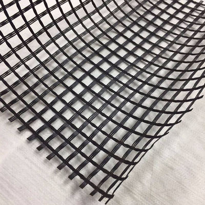 Καλή τιμή. 100-30 Kn/m Επιχρισμός SBR Polyester Geogrid PET Μοναξιακό ενισχυμένο τοίχωμα στήριξης εδάφους σε απευθείας σύνδεση