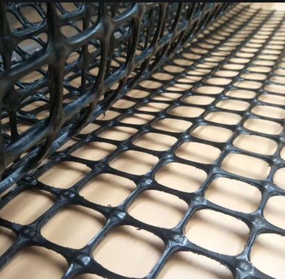 Good price Retaining Structures HDPE Plastic Geogrid  MSE Walls Slope  Stabilization Road Railway Embankments online